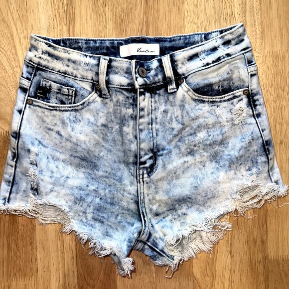 KanCan Pants - KanCan Bleached Look Distressed Medium Jean Shorts